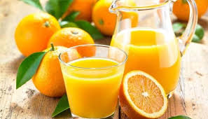 Jarra de jugo de naranja